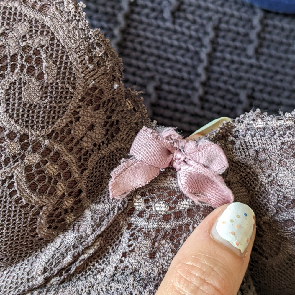 Pair of 34C Demi Bra's - Picture 12 of 13